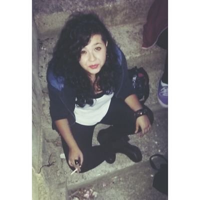 Okay.. Marta// 16// Italy.
I listen to hip hop metal and r&b music. I love #NeYo.
and #Kiave. 
Follow me and i follow u! 33 much love.
