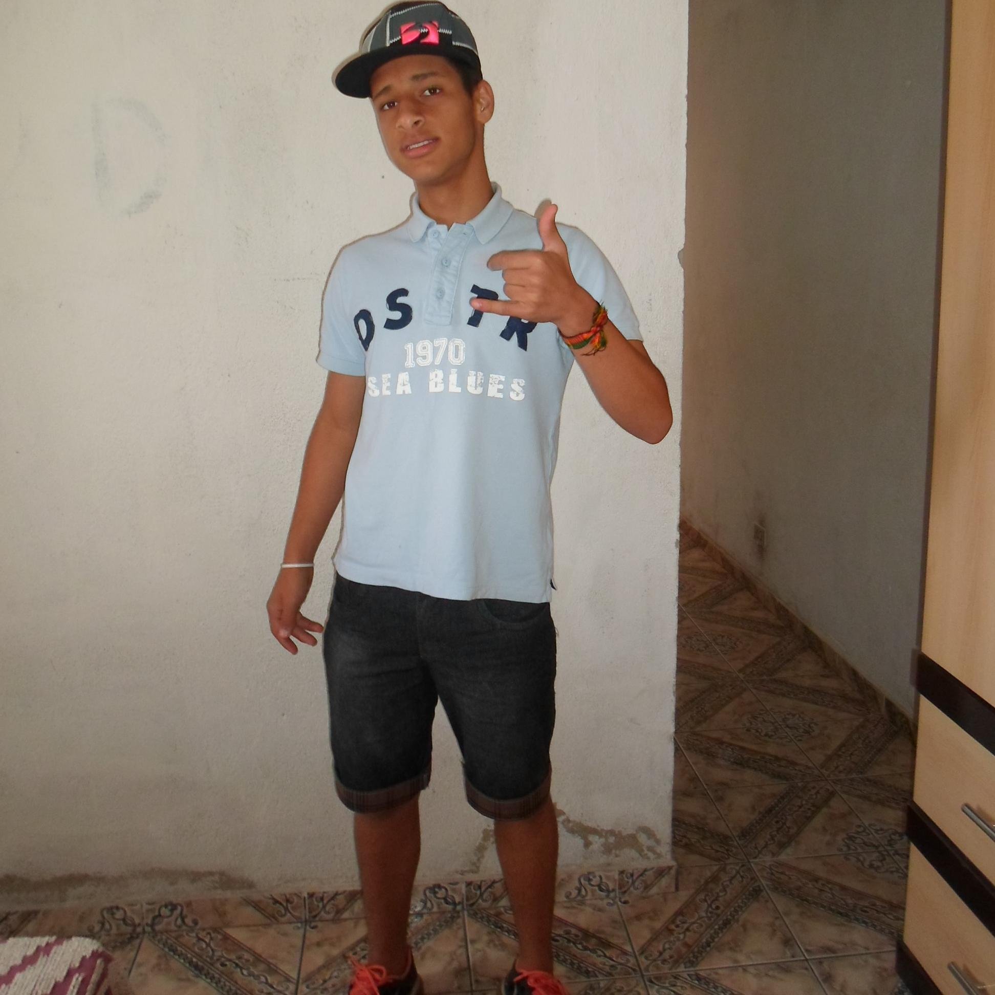 Segue? Que eu te Sigo De volta ;)