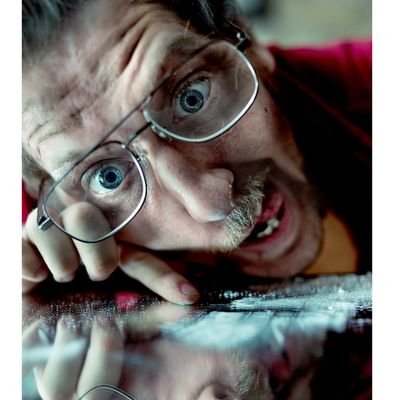 I stream at http://t.co/F2rDvb5smw Been doing stand up for 6 years in canada. watch me play and lets chat and be friends, follow me, i follow you!