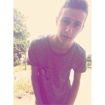 Boys , 14 yo .