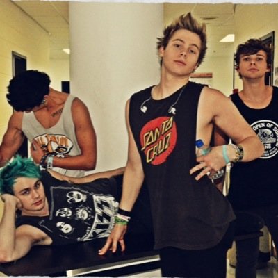 willowneeb's profile picture. 