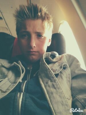 /|\Follow Me ♥/|\ 100℅ francophones /|\