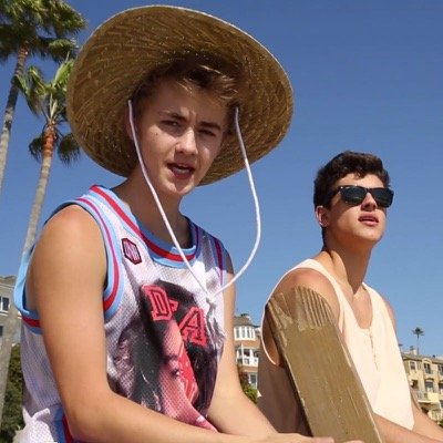 skslsksldkkdd's profile picture. FOLLOW @slaysmatthew OR UNFOLLOW (ask her for a follow back)