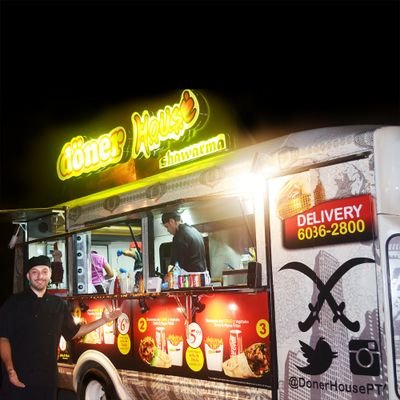 Estacionamientos de explora desde las 5:00 P.M. hasta las 11:00 P.M. Con mucho cariño para todos