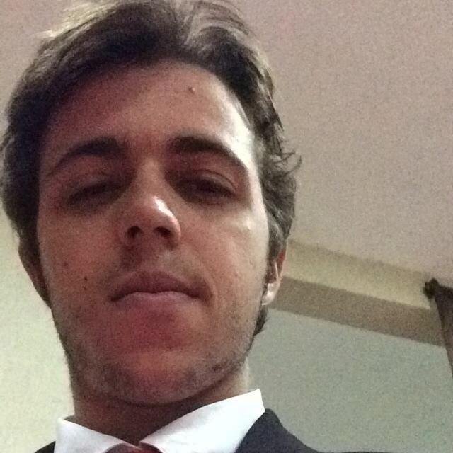 Rafael Vinícius Luiz de Almeida, AWS Architect, Building, scaling and making things faster.