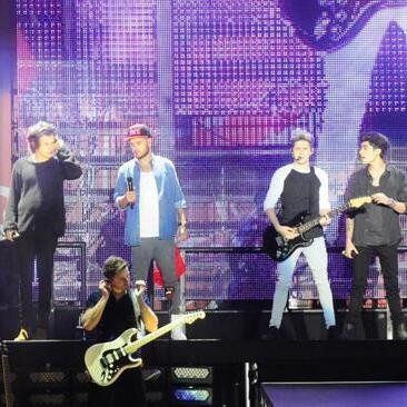 Hagamos tendencia! #UruguayNeedsOneDirectionAgain
