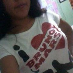 MiS mAs GrAnDeS pAsIoNeS sOn : BeLly DaNcE y NaTaCiOn :) PERO tengo una gran debilidad por Bruno Mars :3