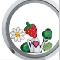 thatsowlhappy's profile picture. Christina Scardino Origami Owl Independent Designer #13243391 https://t.co/jHZo3Y8CQu http://t.co/OpWsofJAeD