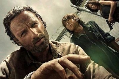I love anything and everything Walking Dead♡♡ Dream is anyone from TWD cast to follow