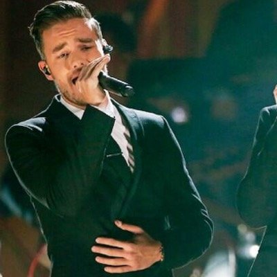 i gave you a free follow so go follow @thisisnotjasmin ok thanks youre fab and your fave loves you