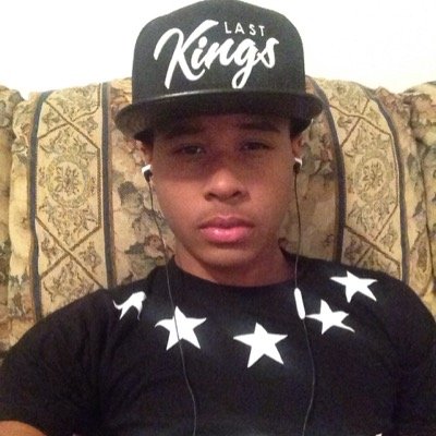 I don't use Twitter. Follow A King On Instagram Tho @KingGoldSkins