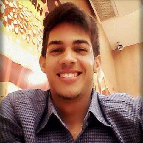Primeiramente DEUS, 2 MAMÃE,RTC são minha vida. Eu vou LUTAR e LUTAR, vou correr atrás dos meus sonhos... GOSTO da minha FAMÍLIAS e CONSIDERO as AMIZADES^^