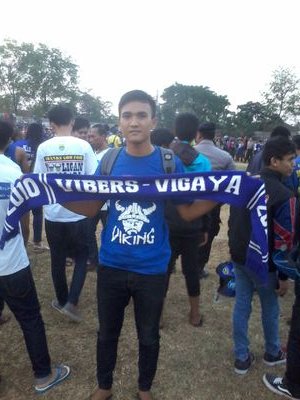 Lebih baik diam jika itu bisa membuat kalian bahagia!!!