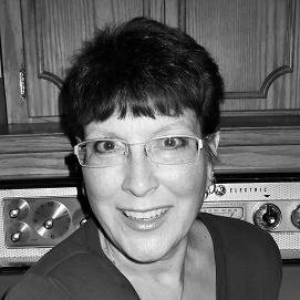 GratitudeAndJoy's profile picture. Grain-free cooking, natural perfumery, fencing, learning Portuguese, faceting gemstones, neurolinguistic psychology: living with passion, joy, and gratitude.