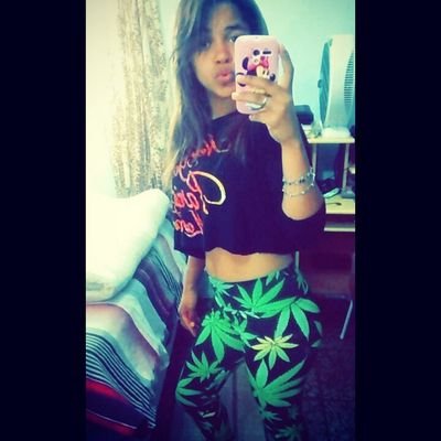 longe de toda negatividade.✌
