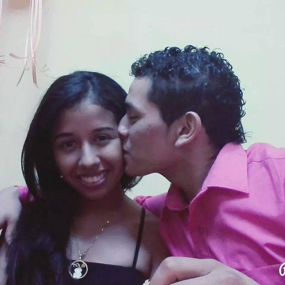 No hay mas grande que el amor de DIOS. Solo en el me fortalezco y no hay nada que me debilite si estoy con el :*