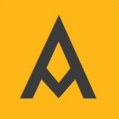 Adamanta es un gimnasio de Boulder con centro de Yoga Iyengar ( Iyengar Yoga Center), cafeteria nutritiva (Pavan) y tienda de escalada localizado en Santa Fe