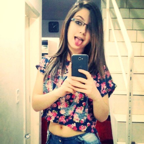 15 anos...O mundo não gira em torno de mim, pois sou eu que giro em torno do mundo....(8) Ana ❤