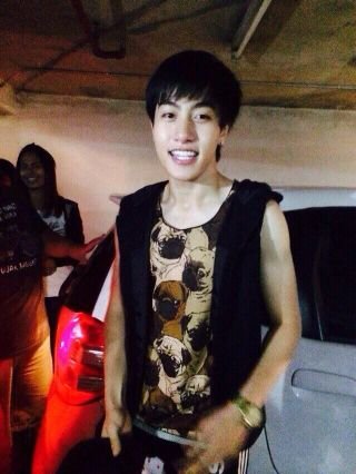 ซีดี หมายเลข 5 รักซีดีก็โหวตด้วยนะ sms 4242899 ตามด้วยหมายเลขผู้เข้าแข่งขัน บอทซีดีนะครับ
