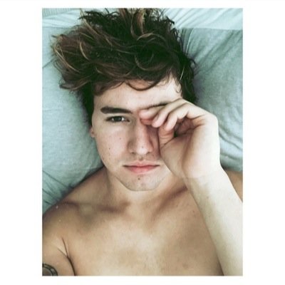 fIuffyjc Profile Picture