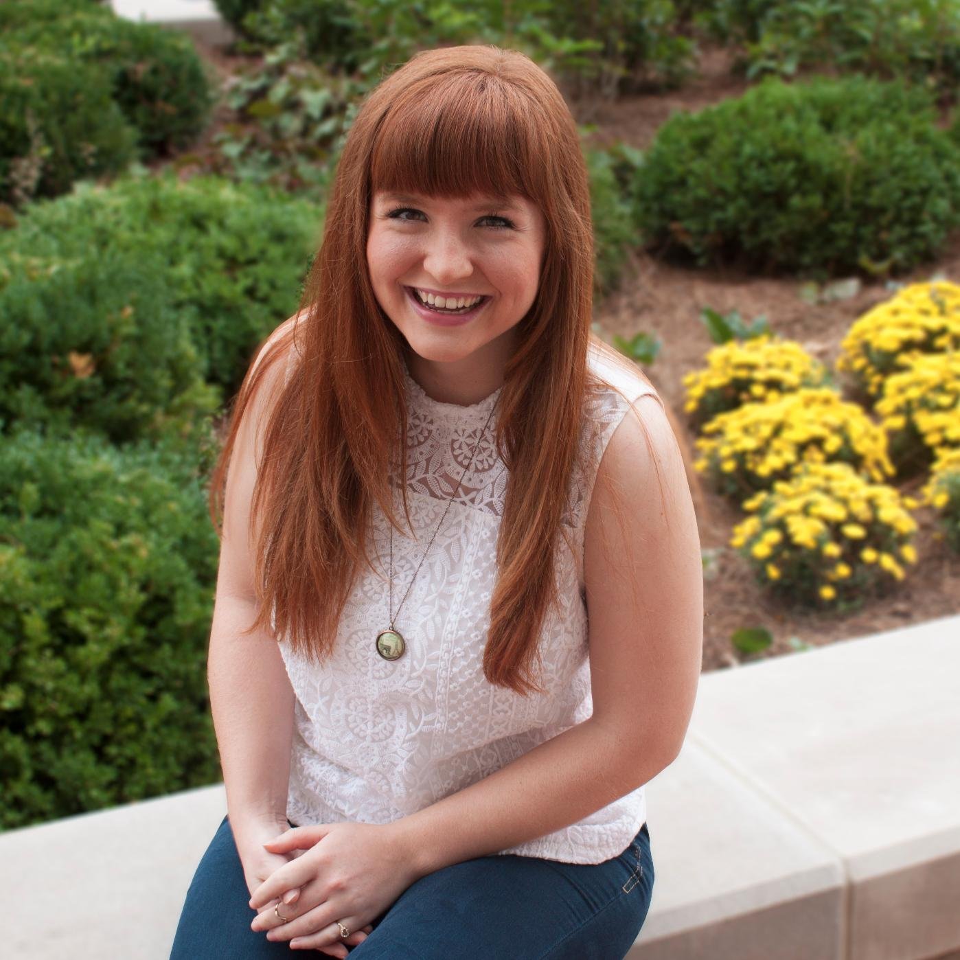 TheMaryAnnaD's profile picture. sweet southern girl | hug giver | lover of life | Public Relations major @belmontuniv.  
Director of Logistics for @NASHvantage
Director of PR for @belmontPRSSA