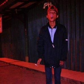 percaya diri namun tidak lupa diri :) °°°  seorang °P°E°M°I°M°P°I  :D   ^_^ °°°