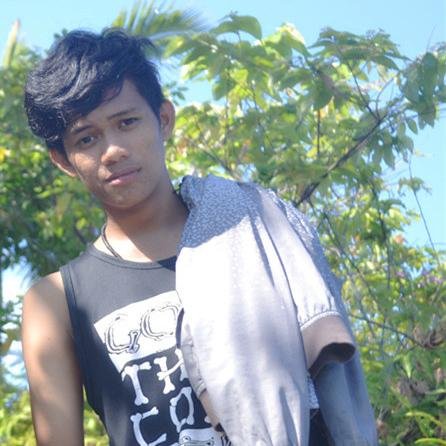 teguhmaulanaakb's profile picture. inta ulianda