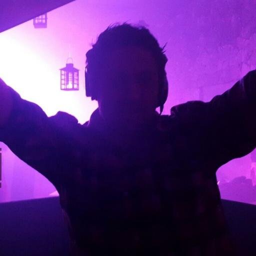 Brindamos soluciones en el area de dj y audiovisual para eventos de todo tipo