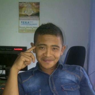 hal yang paling indah ialah , ketika berkumpul bersama keluarga, so , sayangi kaluarga mu ,, selagi masih ada (y)