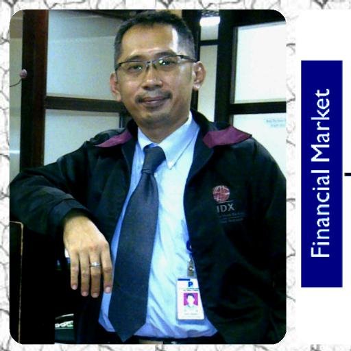 Philosophy, Law & Finance background. Profesionality as Financial Markets & Insurance Consultant. My Quote : Just be yourself.