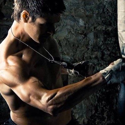 m_a_d_e_n_o_v's profile picture. Instagram - http://t.co/5zfYWlZrV9