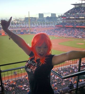 In a nutshell? Born in Hong Kong, Penn State grad, living in San Fran Bay area, loves good food, great wine, SF Giants and is a crazy rugby 7s fan!