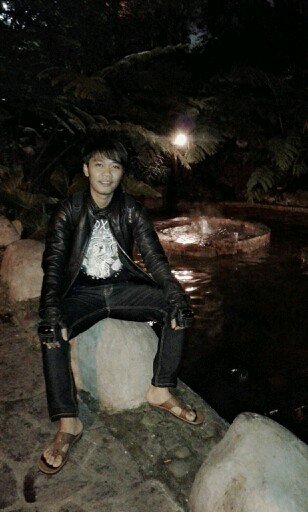 sayaadhtya's profile picture. HOLD ON... God knows what he's doing