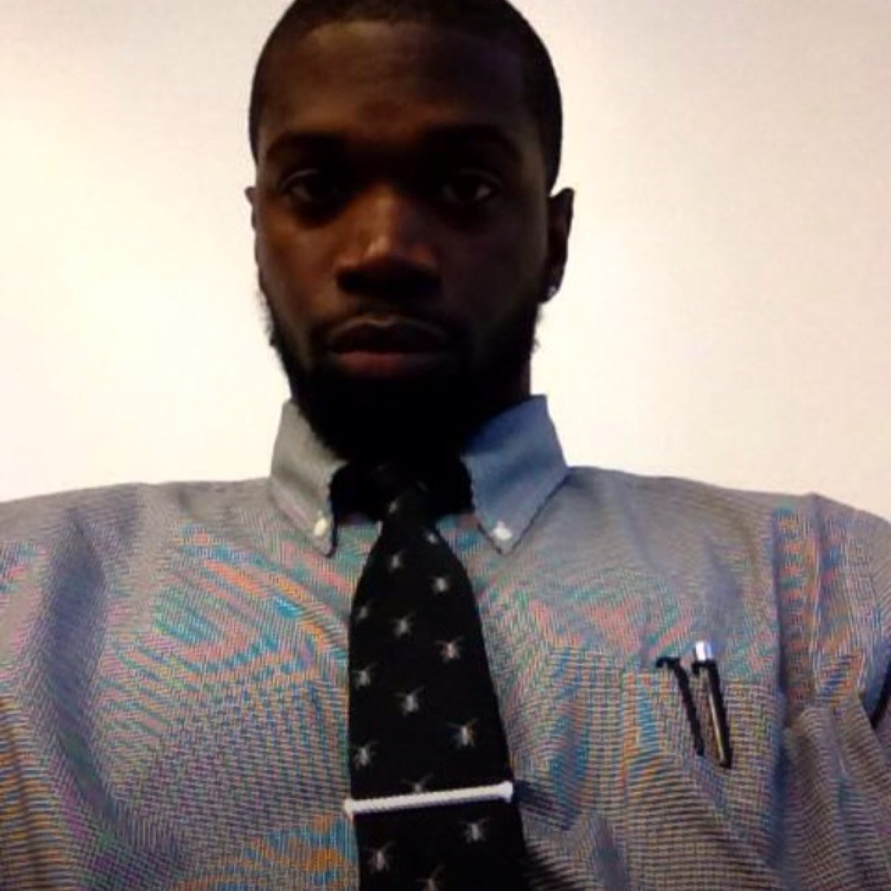 Born and raised in Oakland Ca- living in Stockton. Working hard to provide for my kids- God is at the center!