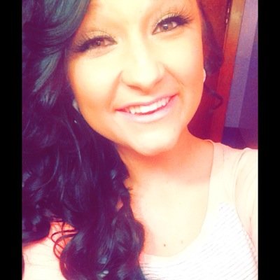 Just a southern girl, living in a small town. Think postive and always smile!