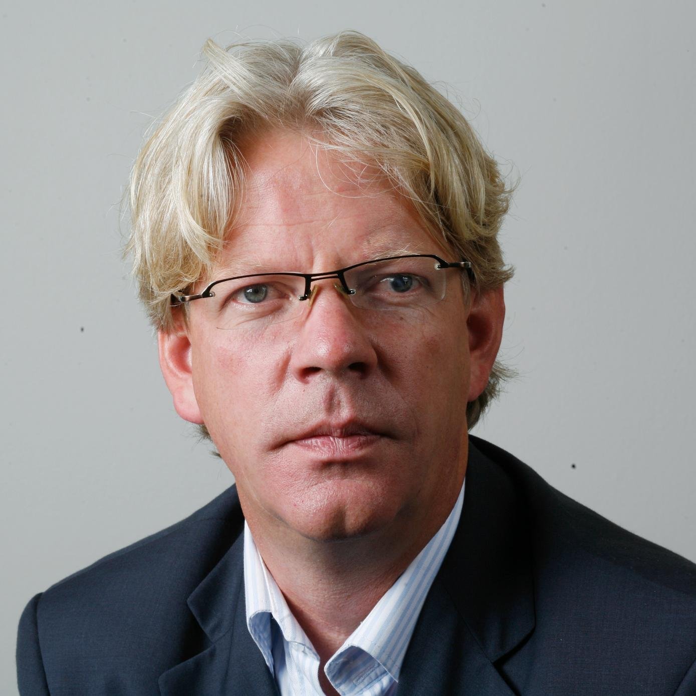 Journalist i Bergens Tidende. Leder av Pressens offentlighetsutvalg.