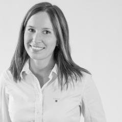 Strukturtokig projektledare i webbranschen som vet att vägen till framgångsrika projekt och glada kollegor är muffins.