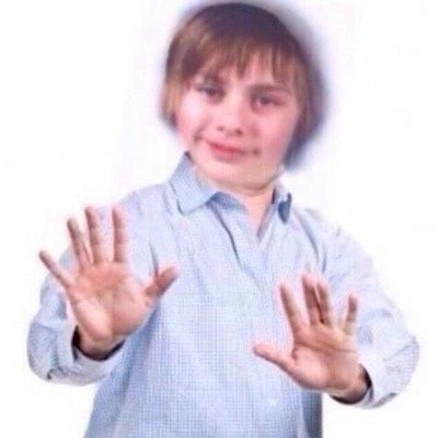 lapariselise's profile picture. lol bye