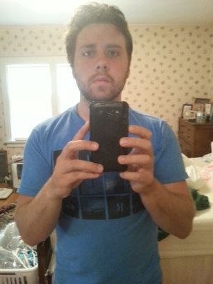 ianschweitzer21's profile picture. 