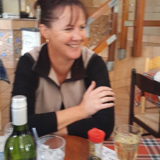 gailhin's profile picture. I live in Johannesburg South Africa and am married with two adult daughters. I own a domestic cleaning services company specialising in all household cleaning.