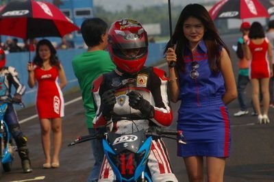 optimis untuk menjadi yang terdepan #93 || karena Allah SWT || motoku adalah menjadi lebih kuat dari yang kemarin