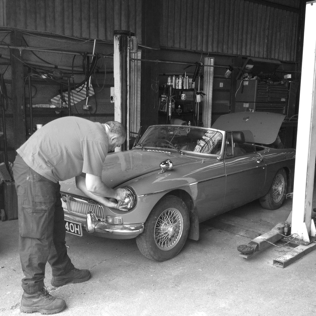 Mechanical garage who puts the customers first. Over 40 years of experience in the motor trade. If you drive it we can fix it. Body work as well as mechanics!!