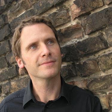 Managing digital transformation projects for publishers and journalists based on #opensource software @sourcefabric. Passionate long distance runner.