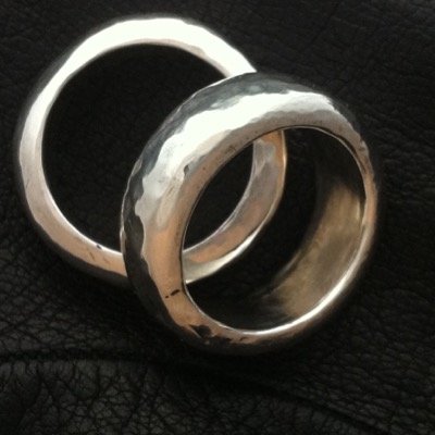 ContraryMaryDes's profile picture. Hand-forged silver jewellery and fine art prints