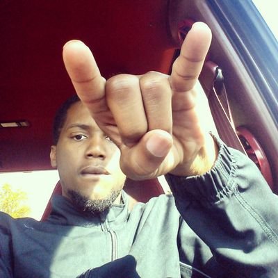 gotta duck frm the opps they 2 kool wit the cops