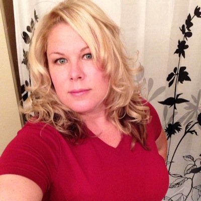 Julhoney's profile picture. 