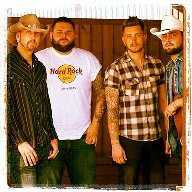 Country & Southern Rock Band hailing from Wakefield West Yorkshire. You aint seen a Rodeo like a Red Dog Rodeo #GoBigOrGoHome #KeepItCountry