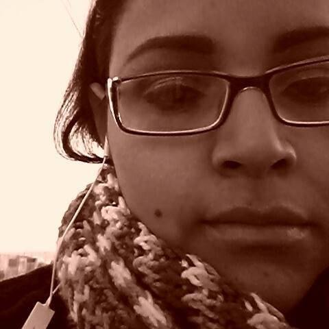 tanairy_silva's profile picture. .....