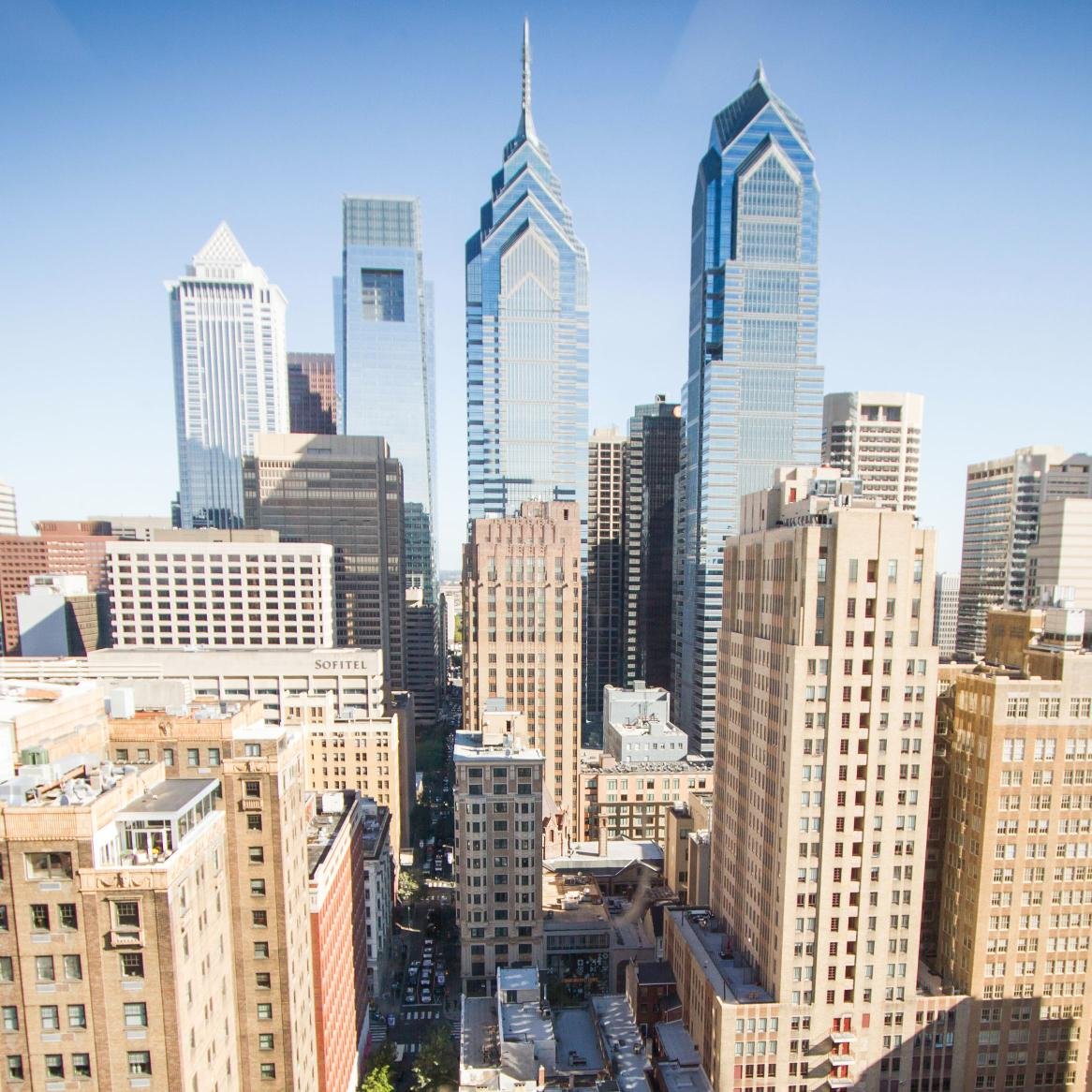 Your family and cosmetic dentist serving Philadelphia. We're here to help with general cleanings, dental implants, veneers, teeth whitening and more!
