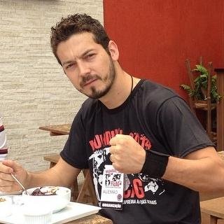 Muita bíblia tem sido pregada, mas pouco evangelho se ouve...   following Jesus